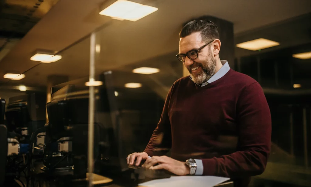 Comment les DSI peuvent-ils standardiser la gestion des postes publics à l’échelle d’une collectivité ? gestion des postes publics