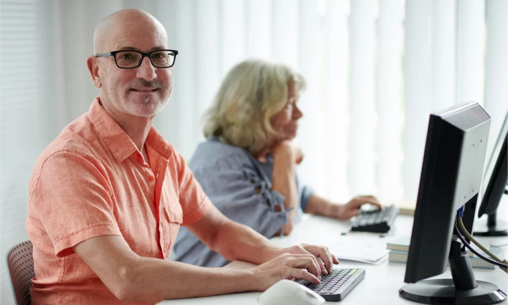 Comment adapter automatiquement un poste public au bon profil