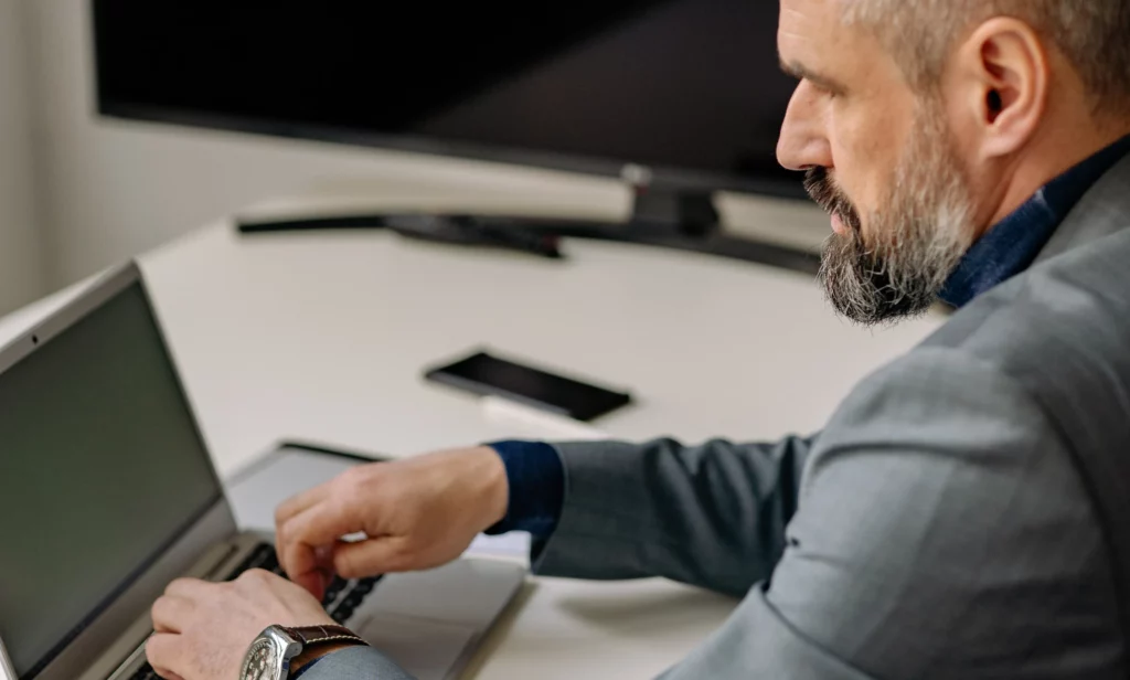 Les 7 décisions numériques à prendre dans les 100 premiers jours d’un mandat municipal